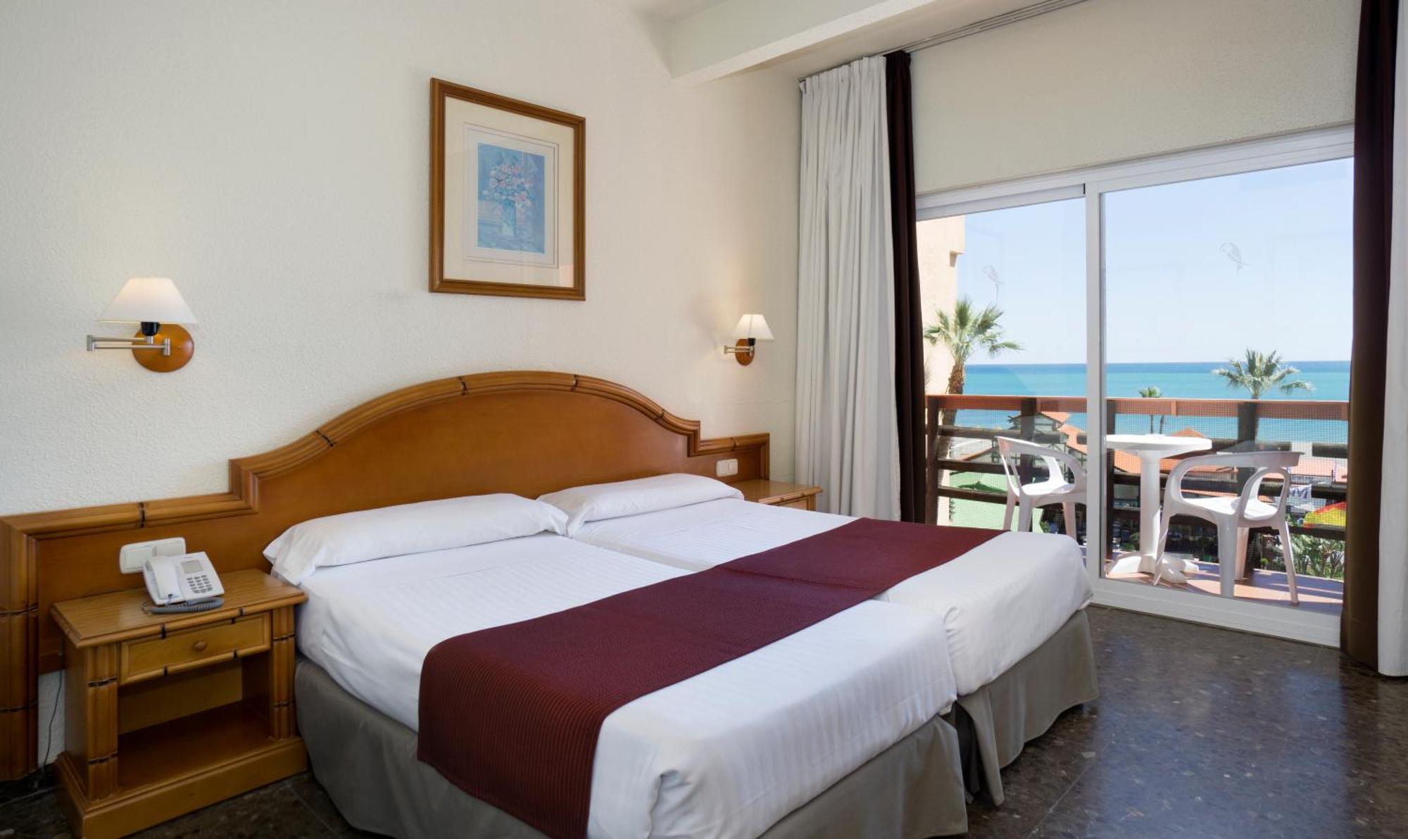 Chambre Double ou Lits Jumeaux avec Vue Frontale sur la Mer